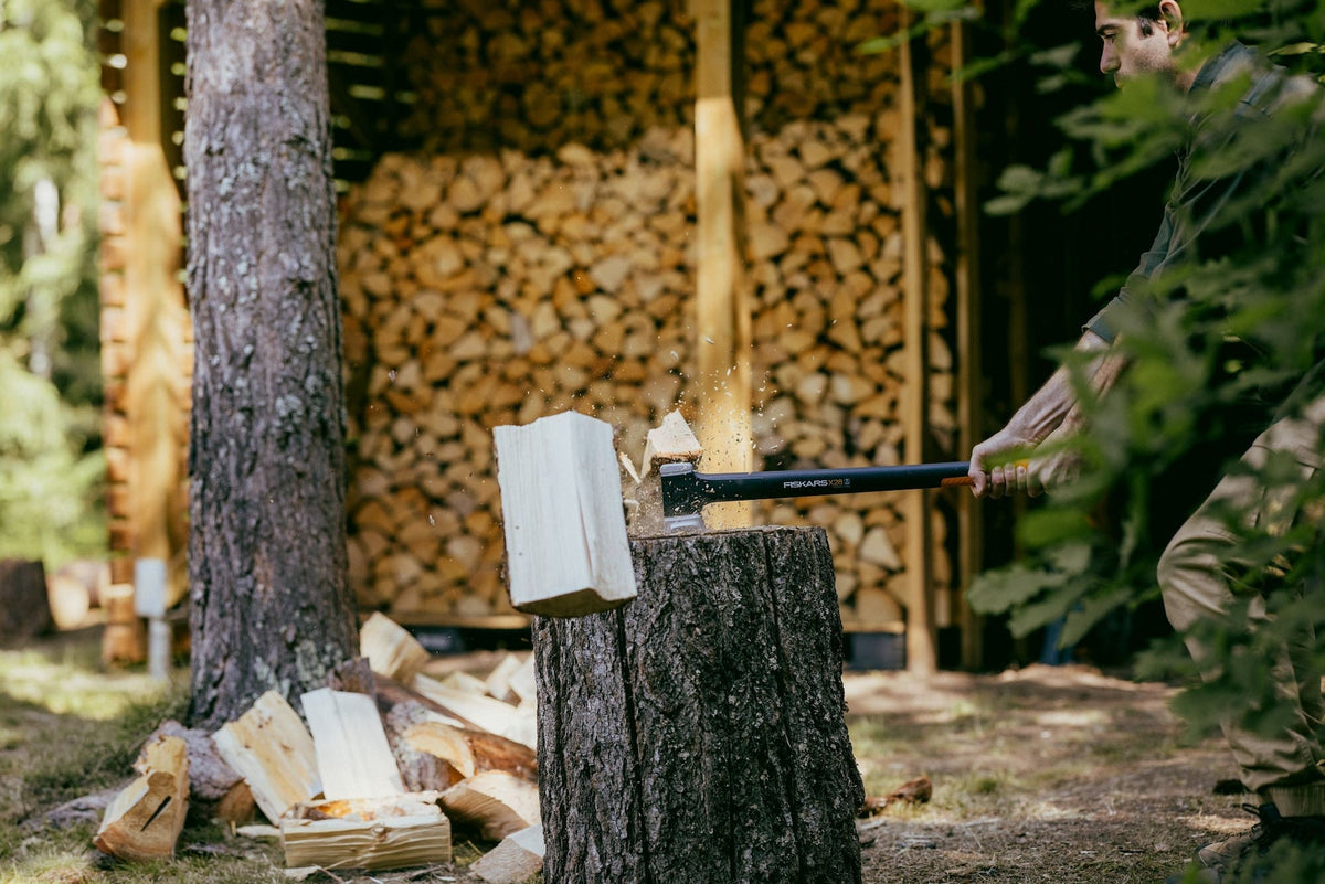 Fiskars Splitting Axe with FiberComp shaft, 28-in