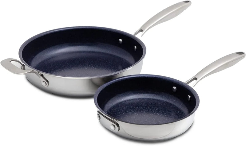 The electromagnetic frying pan can precisely control the temperature, ranging from 100°F to 575°F with intervals of 5°F. The pan body is dark in color, which can add complex charred aromas and flavors. The power is 3 watts. The specifications are 600 B7