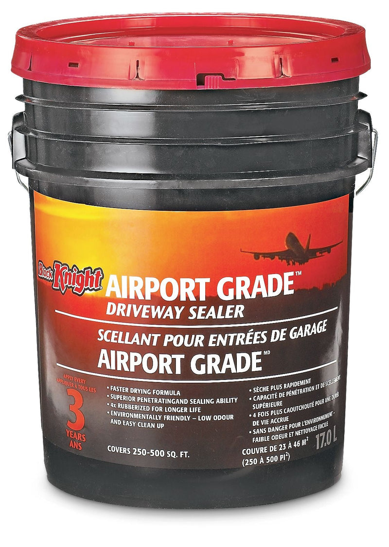 Black Knight Airport Grade 3-Year Asphalt Driveway Sealer, 250-500-sq. ft Coverage, 17-L P3