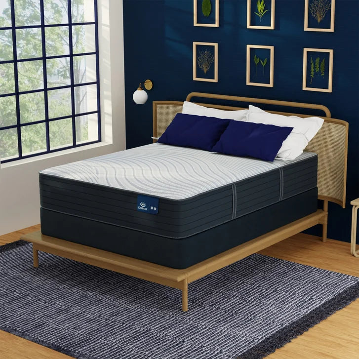 Serta iDream Upscale 30.5 cm (12 in.) Hybrid Mattress or Set Q2