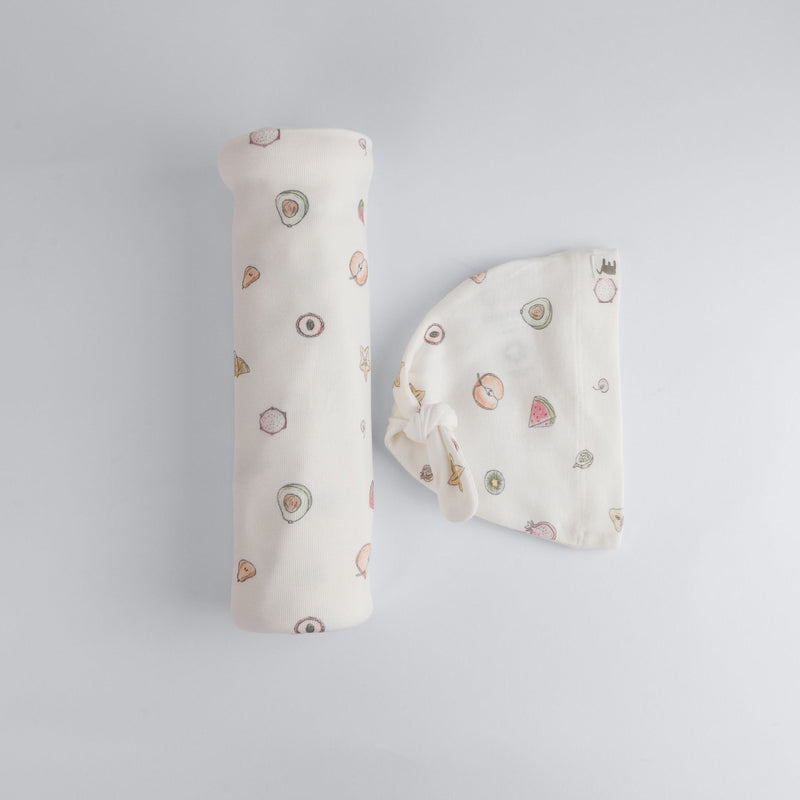 The Elk Baby Fruit Print Premium Organic Cotton Blanket and Beanie Set E0